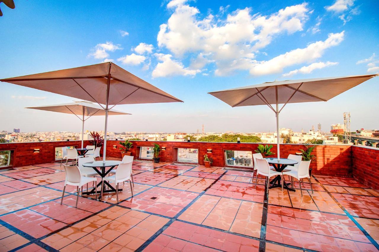 Fabhotel The Royal Suites - Nr Gopalan Innovation Mall Bangalore Exteriör bild