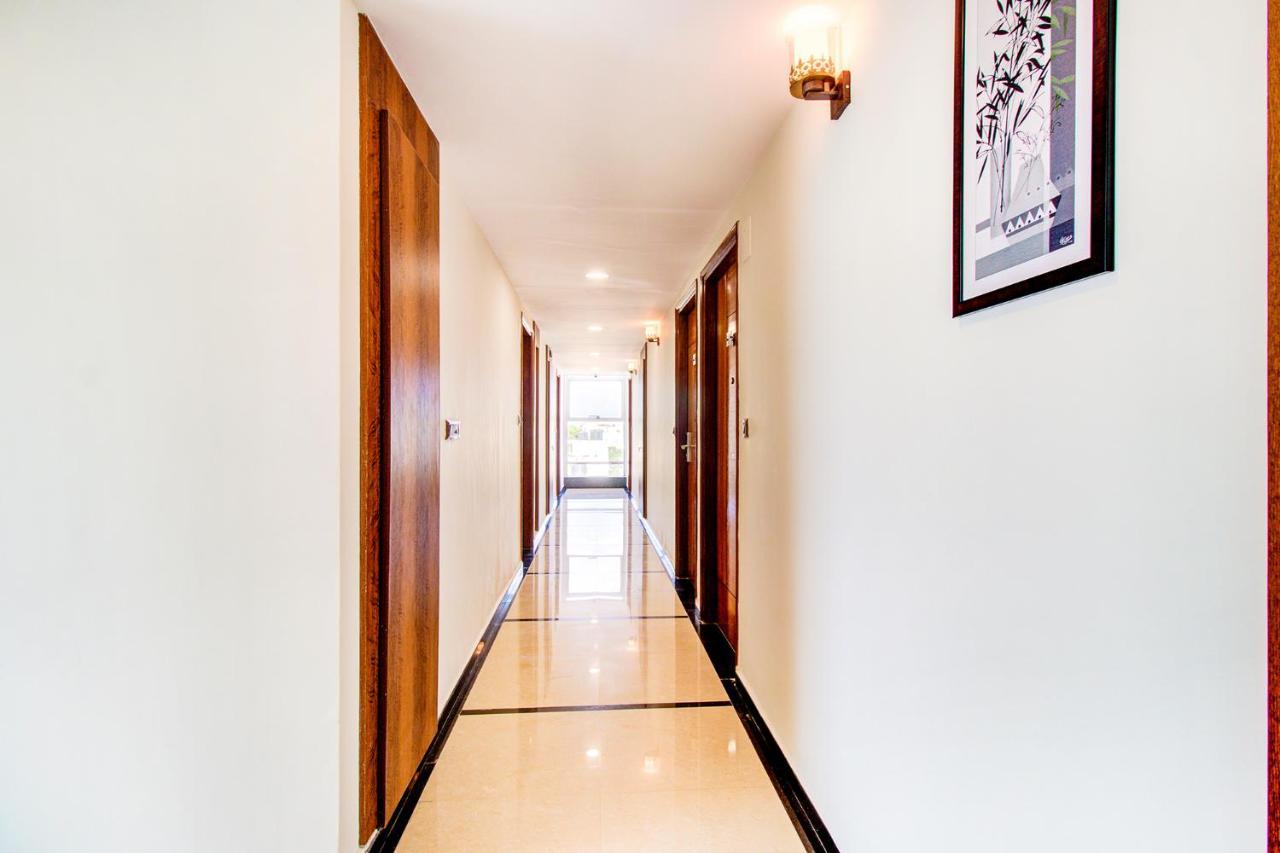 Fabhotel The Royal Suites - Nr Gopalan Innovation Mall Bangalore Exteriör bild